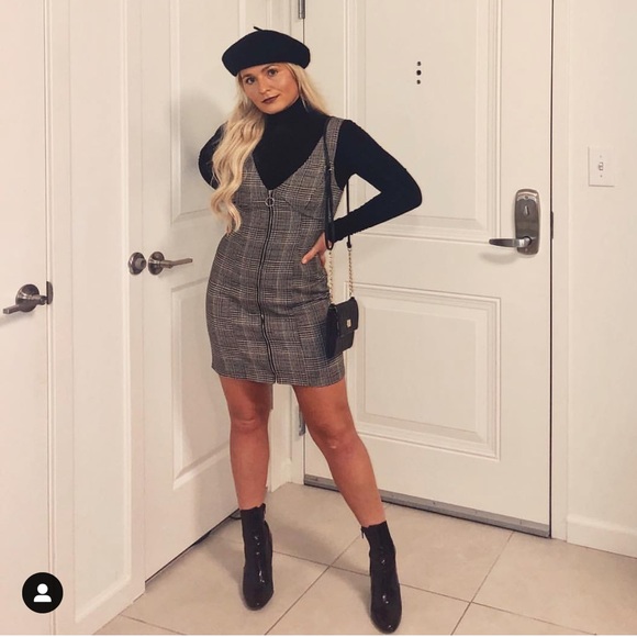 Forever 21 Dresses & Skirts - Plaid zipper front dress!